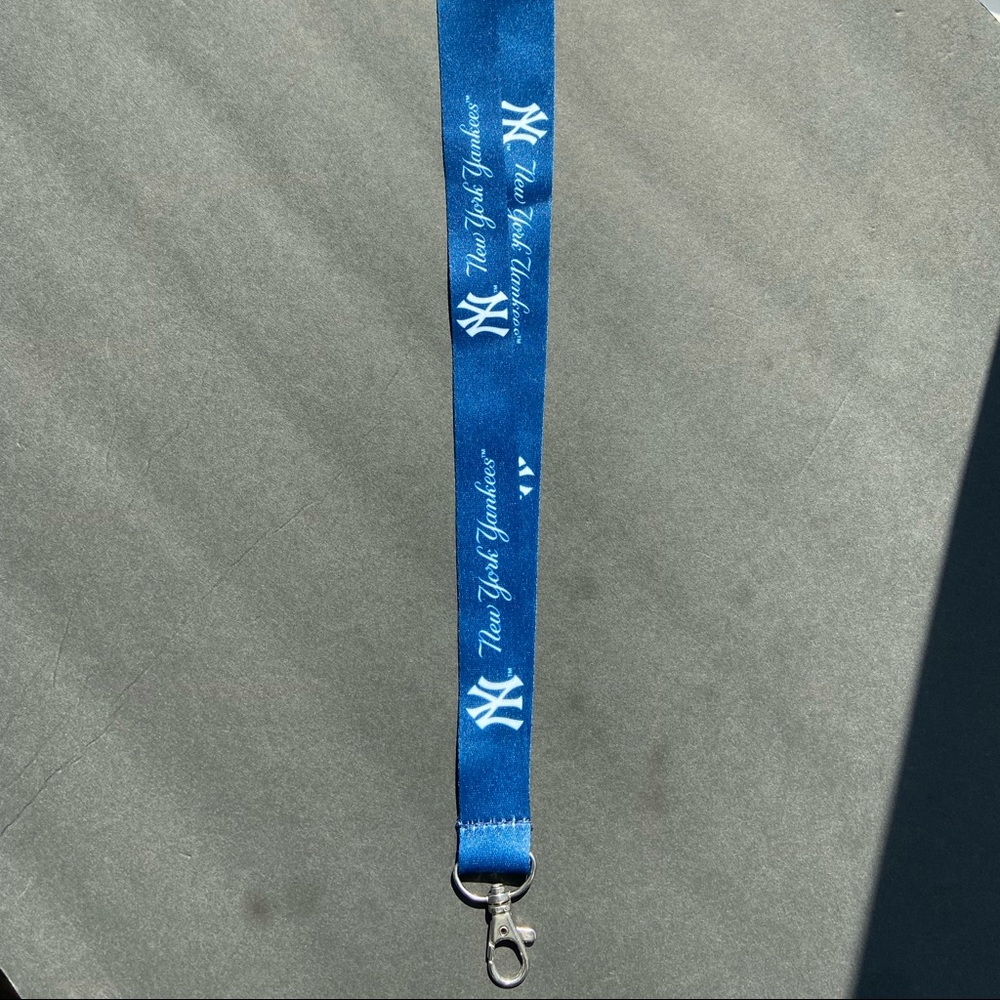 Brand New Yankees lanyard